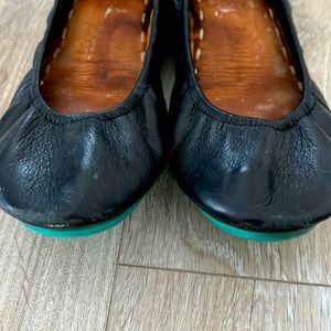 Matte black Tieks